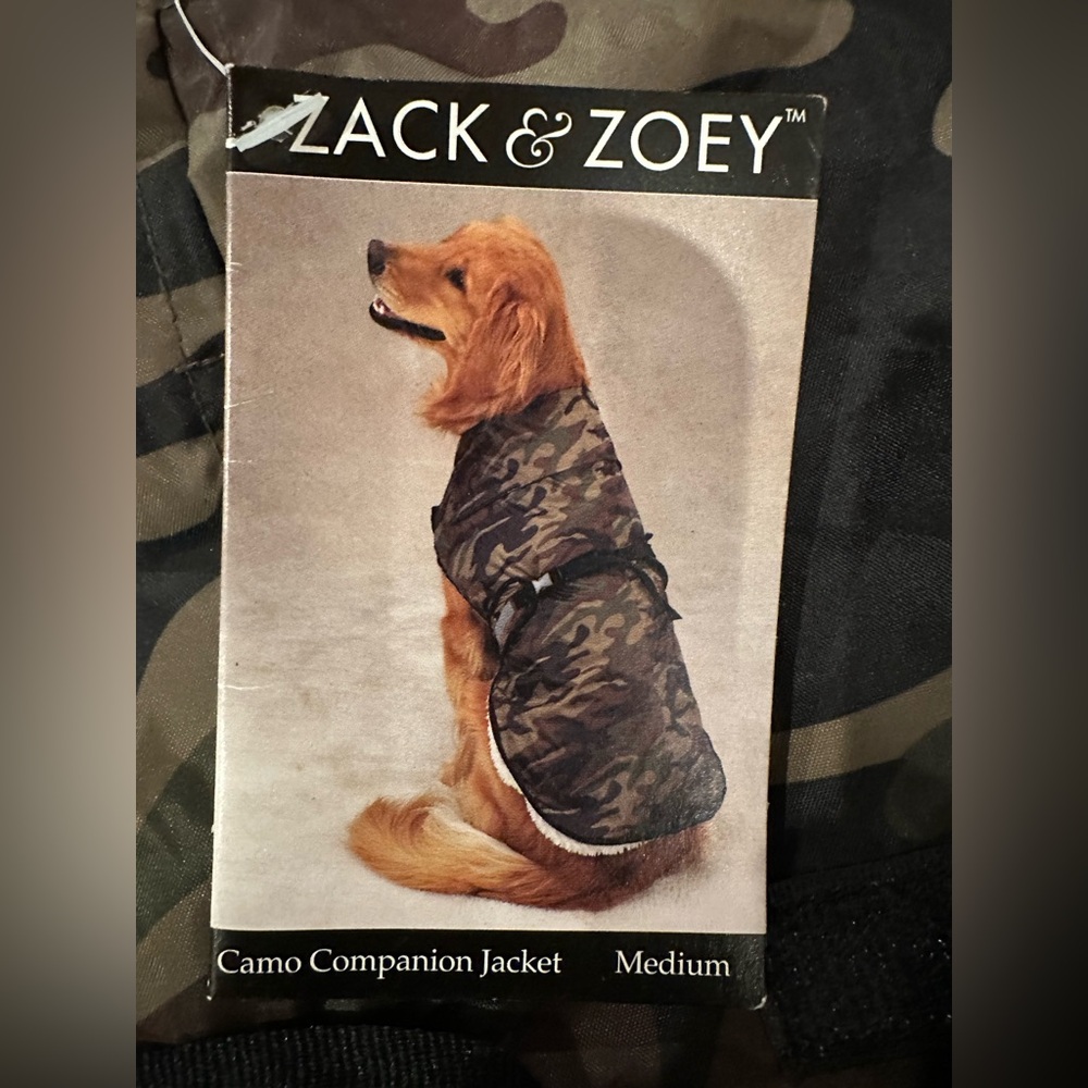 Zack & Zoey Camouflage Dog Jacket size M -NWT